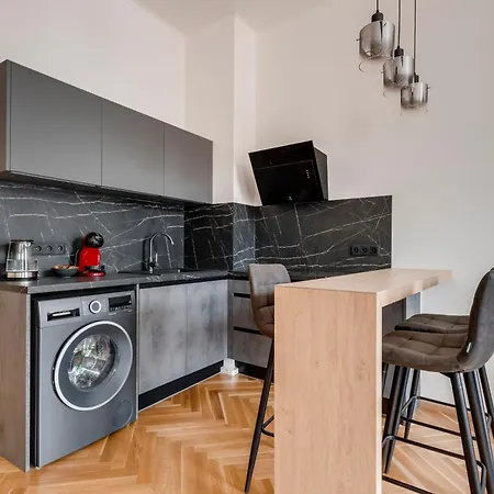 New Town Oases Apartment Praga Zewnętrze zdjęcie