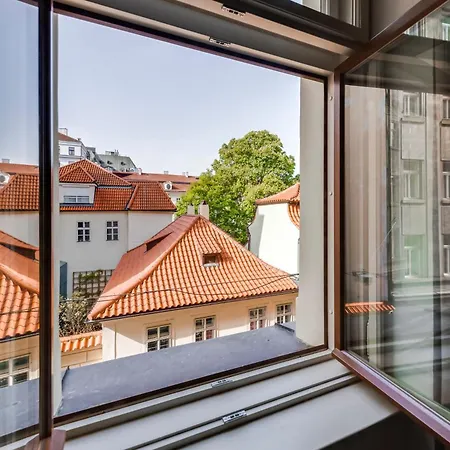New Town Oases Apartment Praga Zewnętrze zdjęcie