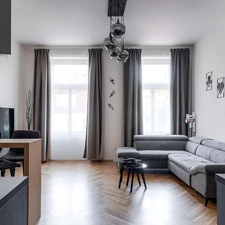 New Town Oases Apartment Praga Zewnętrze zdjęcie